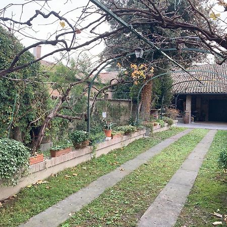 Bed and Breakfast Casa Di Terry Rávena Exterior foto
